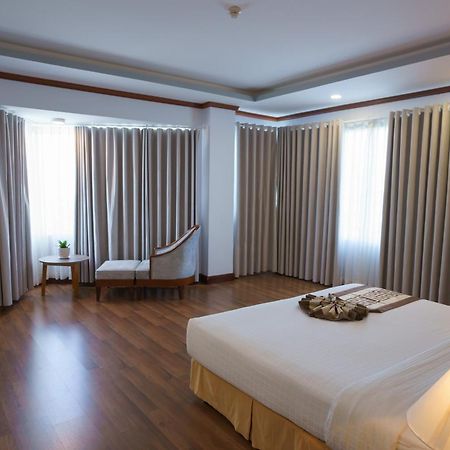 Saigon - Ninh Chu Hotel & Resort Фанранг Экстерьер фото