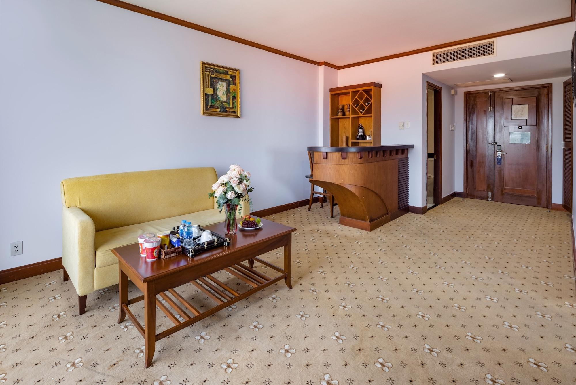 Saigon - Ninh Chu Hotel & Resort Фанранг Экстерьер фото